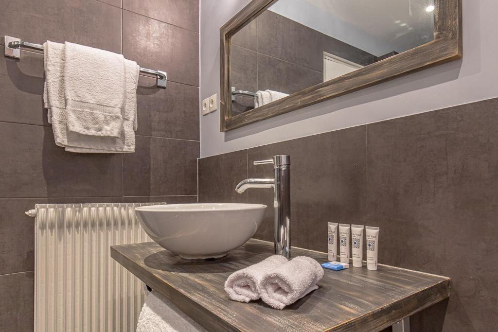 Le Relais Des Chartreuses Hotel เลอบูลู ภายนอก รูปภาพ